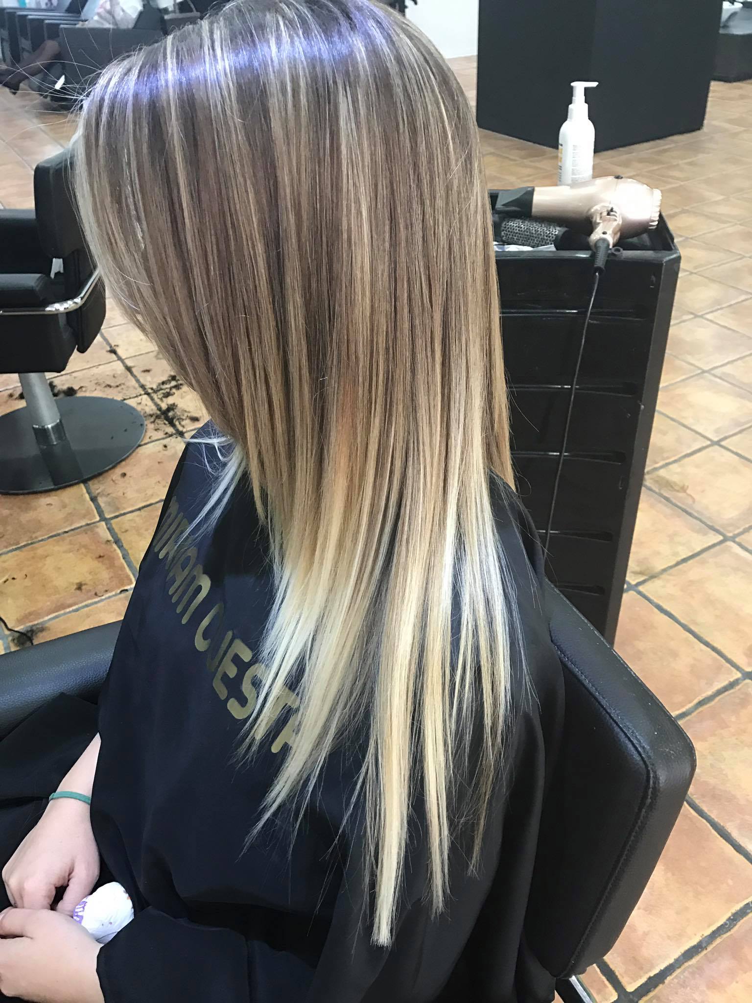 miriam-cuesta-mechas-balayage-con-punta-rubio-n-rdico
