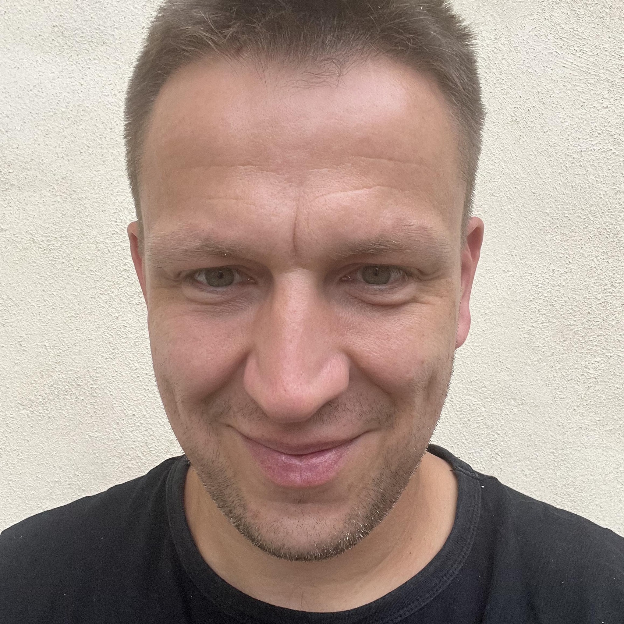 Bývalý sparťanský obránce Aaron Irving dnes poprvé v O2 aréně nastupuje ...