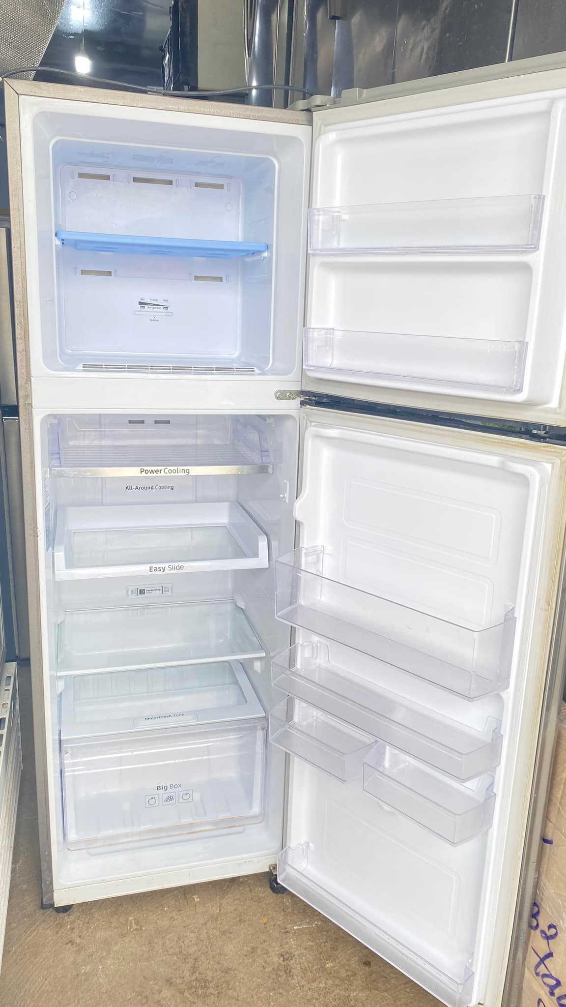 ??Các loại tủ lạnh, máy giặt, đồ gia dụng?