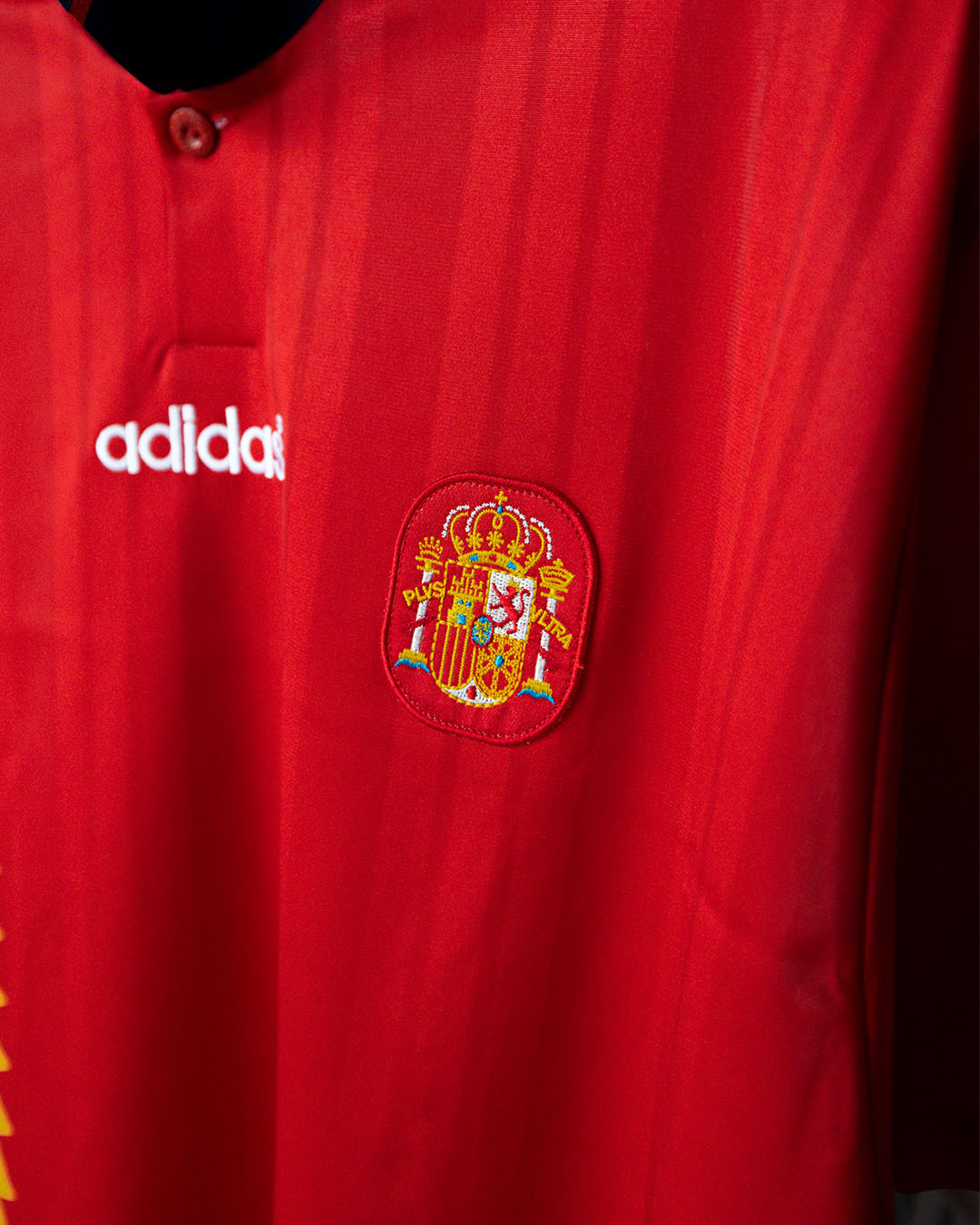 adidas『BRING BACK』コレクション 「スペイン代表 1994 HOME