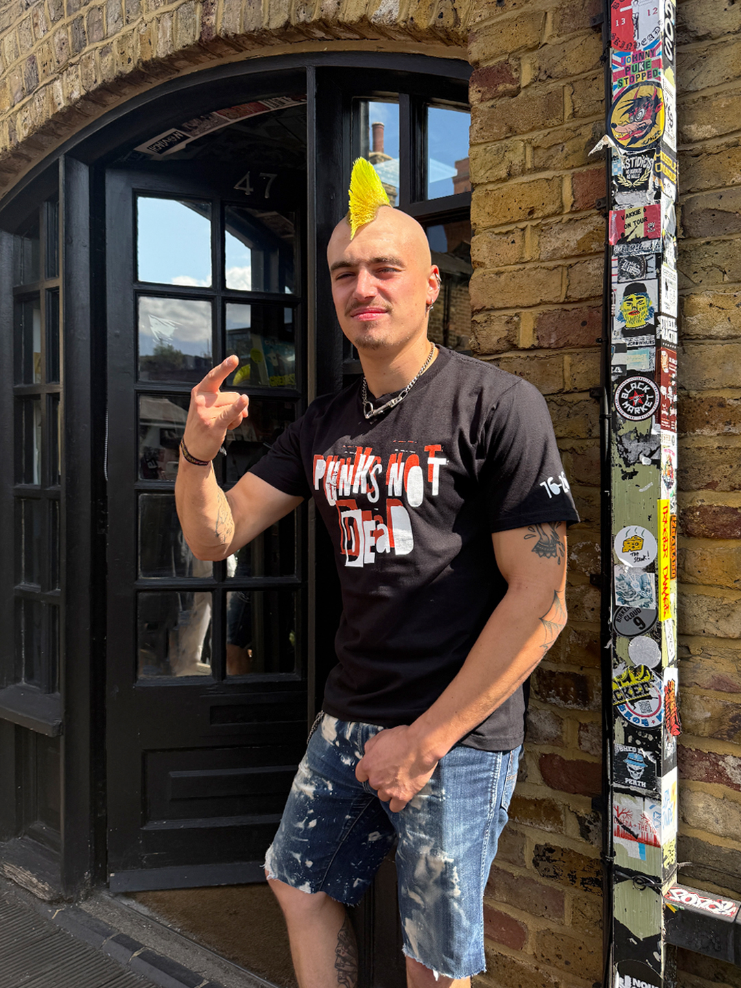 Oi - ORANGE VINYL PRE-ORDER: Teenage Warning is the long overdue