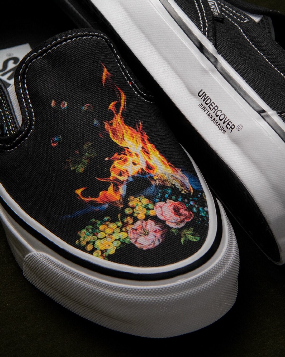 アート・デザイン・音楽 UNDERCOVER INTERMISSION Vans and UNDERCOVER reunite to reinterpret two of the brand's most