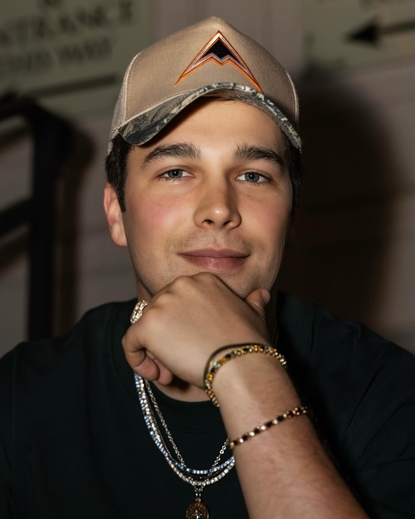 Austin Mahone - Austin Mahone added a new photo