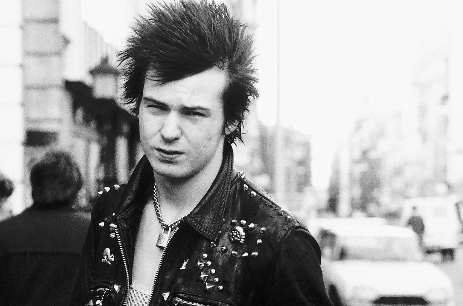 O baixista Sid Vicious (Sex Pistols) completaria 69 anos. Ele