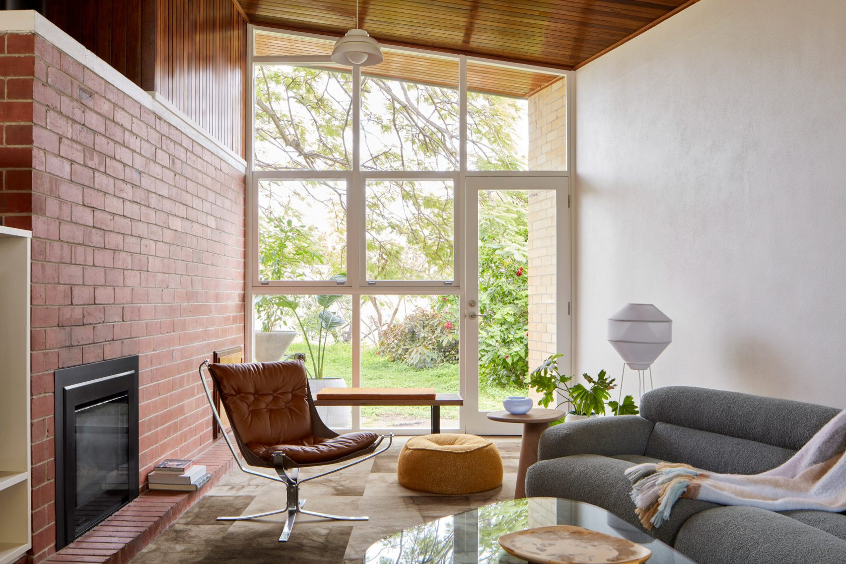 Mid-Century - In the City Beach area of Perth, Western Australia, a ...