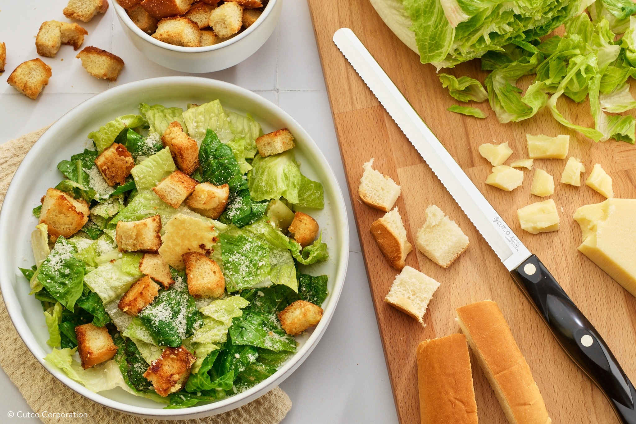 golden caesar dressing recipe Salad goals! With croutons, creamy and fresh romaine, whip up this Easy Salad in no time and elevate any meal! 🥗🙌 Get the recipe! ⤵️ https://cutco.com/sh/7pg-jLMuZg _okendo:syndication_key:CL135031002