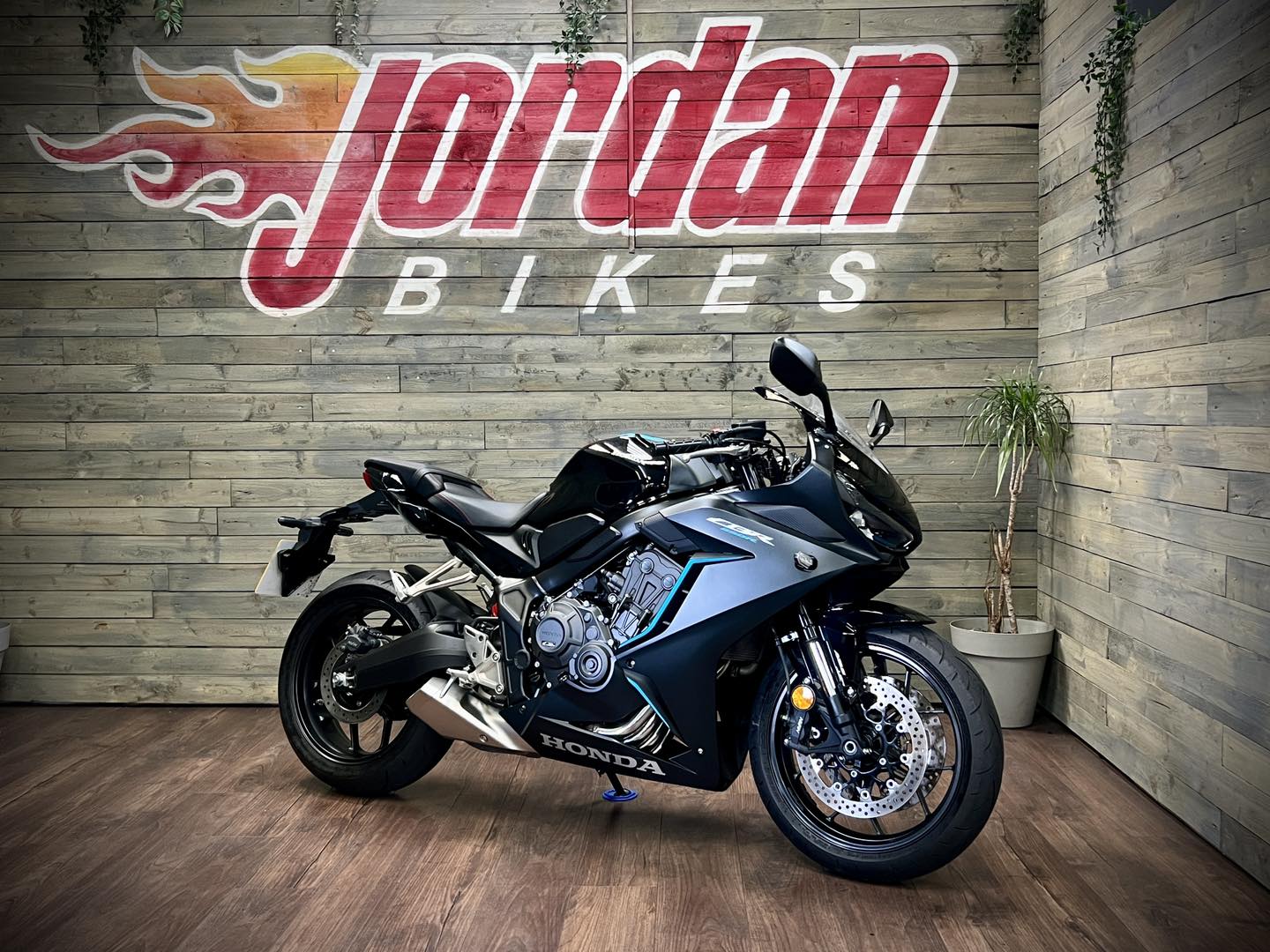 Just Arrived‼️ Honda CBR650 R 2023/73 plate 3412 miles A stunning
