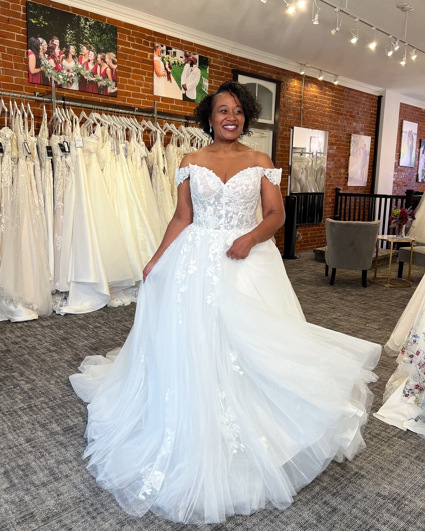 bridesmaid dresses kalamazoo mi Memories Bridal & Evening Wear Blue Cheese Coleslaw - BF 2025 P2 Colors:Green This chiffon A