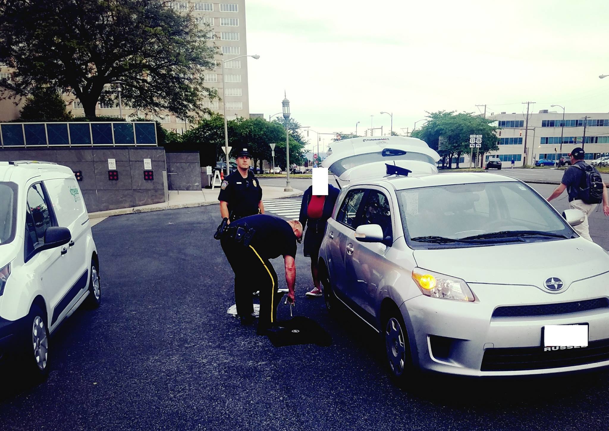 Pennsylvania - Caught in the Act! (Doing a good deed) - A passing state ...
