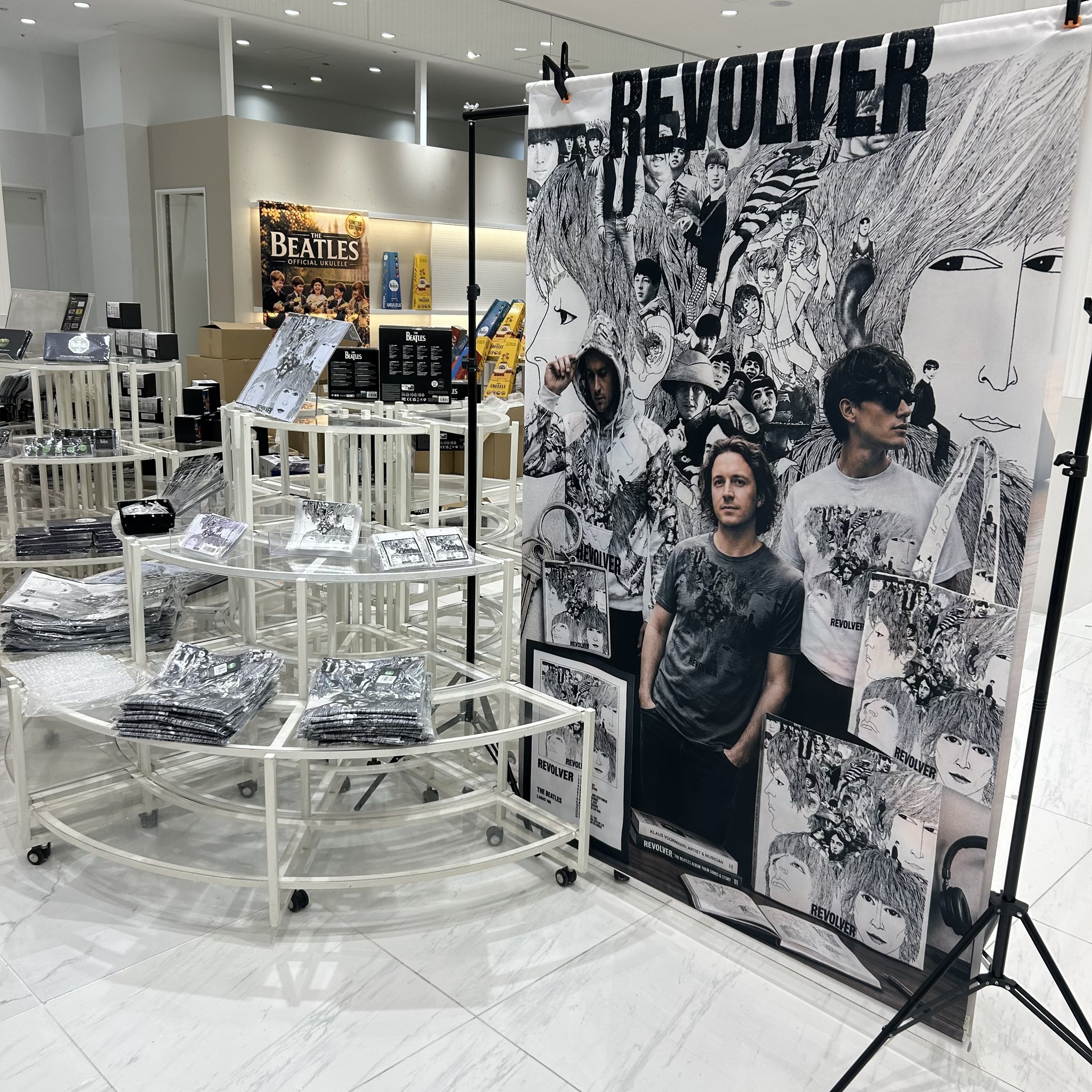 特別額装品/ポスター/ザ・ビートルズ ヒルトンホテル GET - 元松竹館長の下山鉄三郎氏（故人）から譲っていただいた