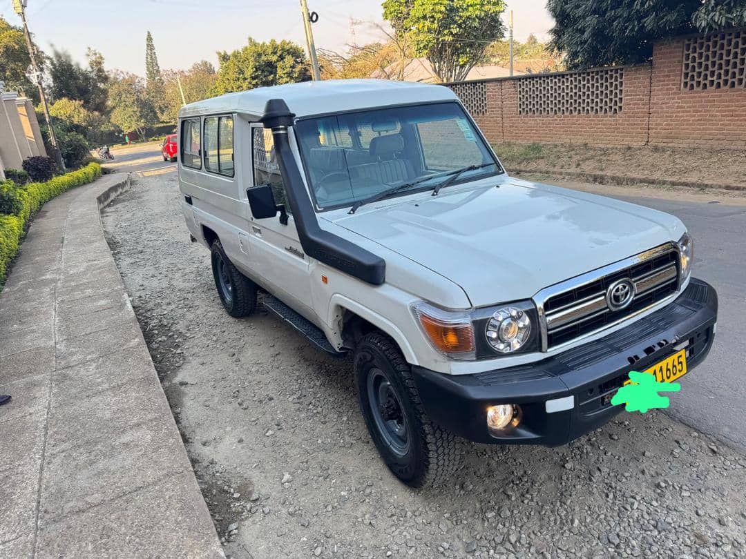 RECENTLY REGISTERED TOYOTA LANDCRUISER 1HZ ENGINE AVAILABLE IN