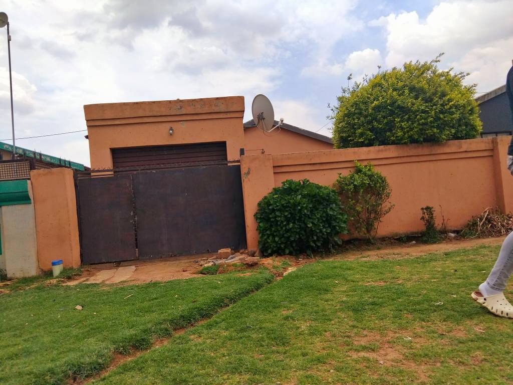 Rdp house for sale - Property For Sale - Daveyton, Gauteng, South ...