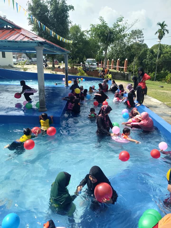 Jalan Jalan Cari Makan Di Kedah Selamat Datang Ke Norfa Camp House Berkelah Mandi Manda Boleh Walk In Ja Kolam Mandi Terdapat 4 Bahagian Dewasa Remaja Kanak 2 Buah Kolam Kolam Remaja