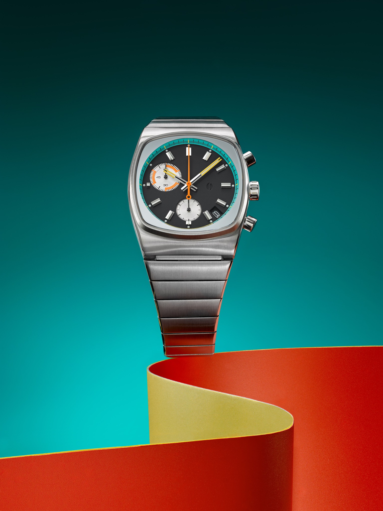 Introducing the New York Edition Metric Chrono. Inspired by the