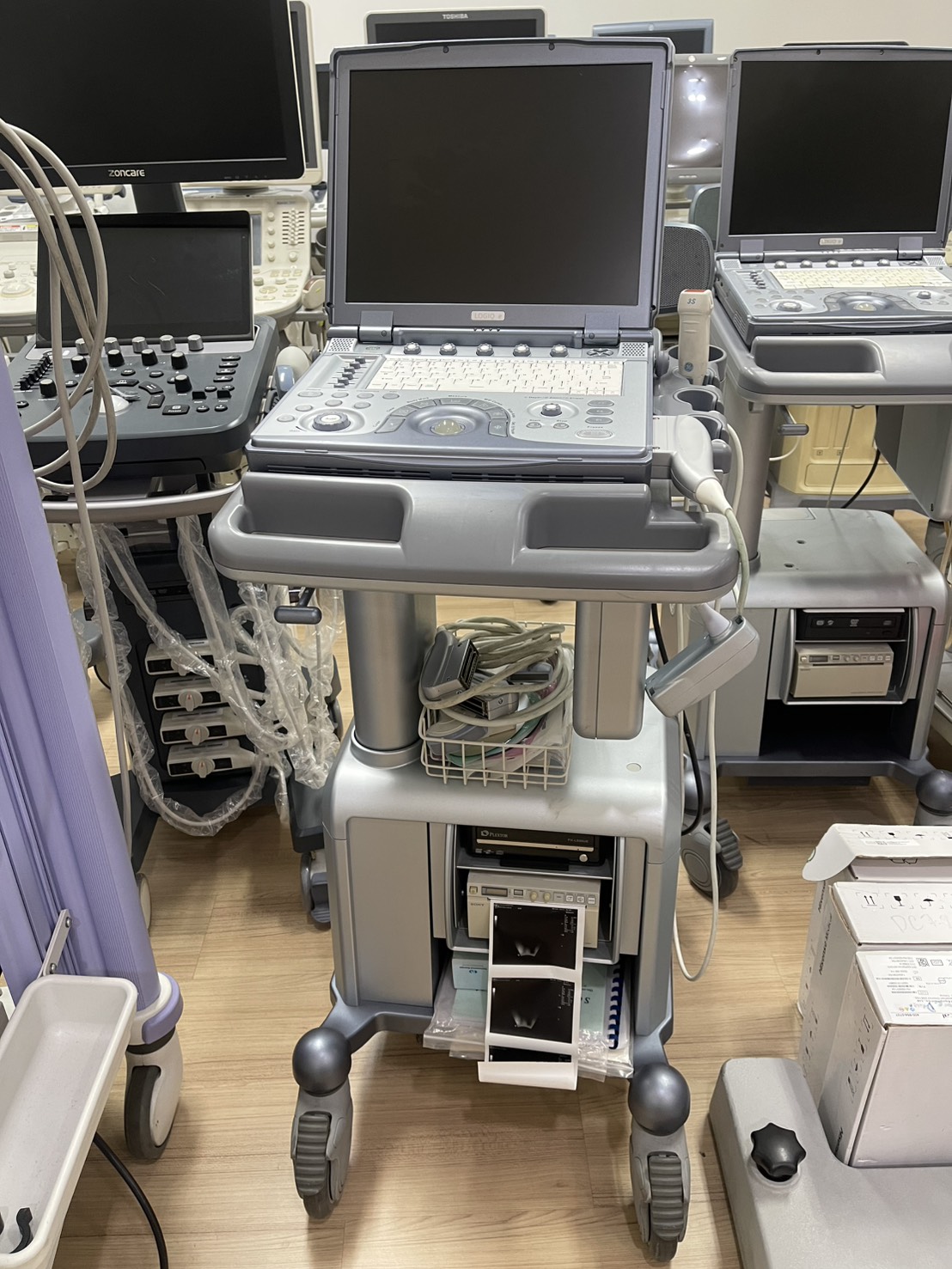 Tmt ขายเครื่องเอกซเรย์ Ultrasound CT Scan MRI Cath Lab C-Arm DR PACS ...