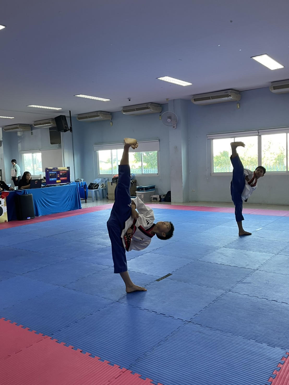 Lertlah - ขอแสดงความยินดีกับน้องคุณ การแข่งขันกีฬาเทควันโด รายการ ...