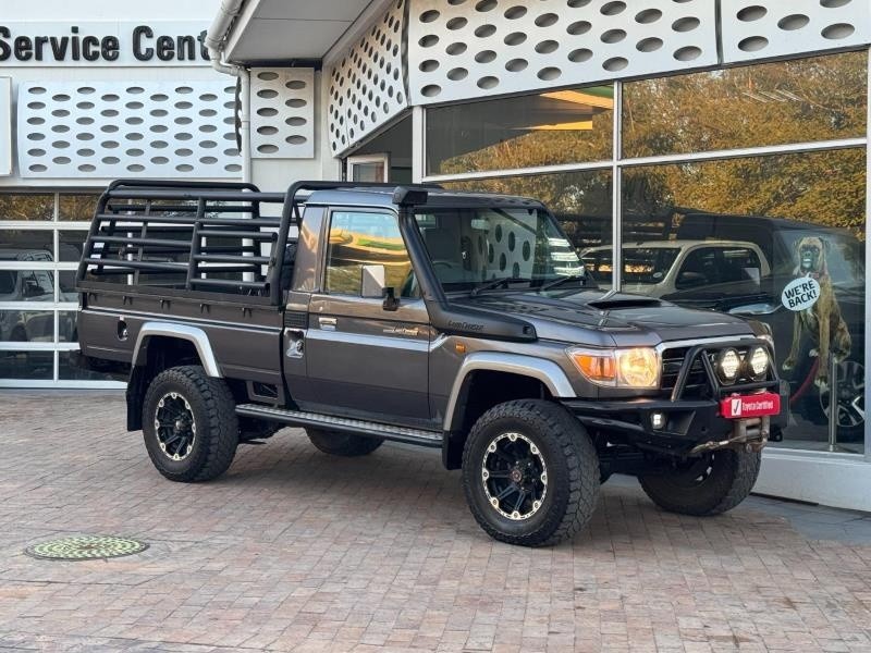 CRUIZER MHANI🙌🎊🔥🔥🔥 GET YOURSELF OR LOVED ONE A FATHER'S DAY