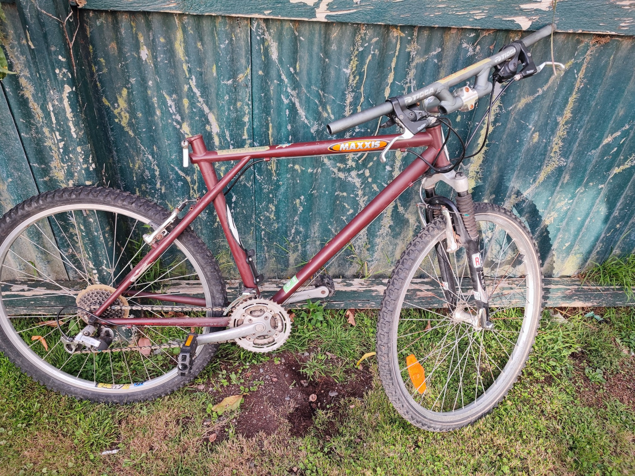 gt palomar bicycle Bike For Boys the robust 3x7 (21 speed) MicroSHIFT drivetrain will still let you fly through pavement sections GT Palomar