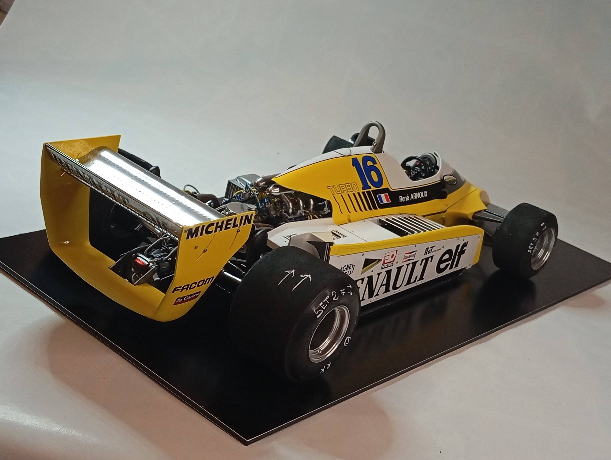 Tamiya 1/12 Renault RE20 Turbo kit review