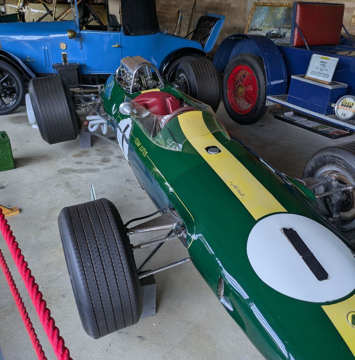 Deep tapping - Doosan 2600 Lynx | Facebook