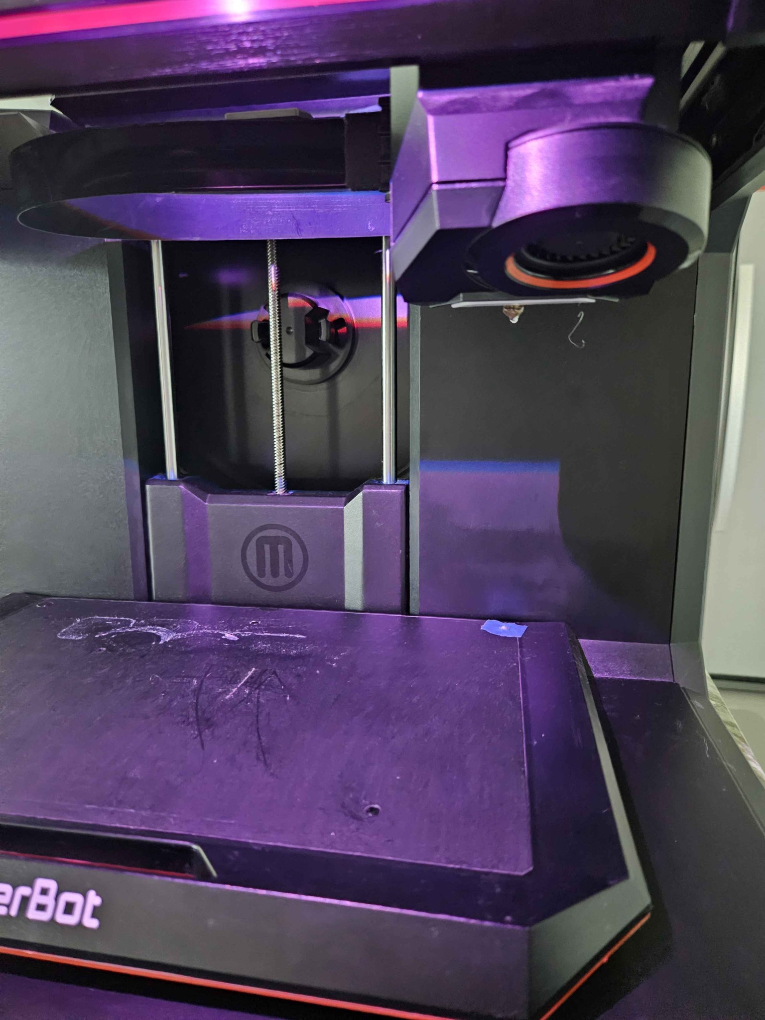 MakerBot Replicator+ 3D Printer Good Condition with Extruder - Printers ...