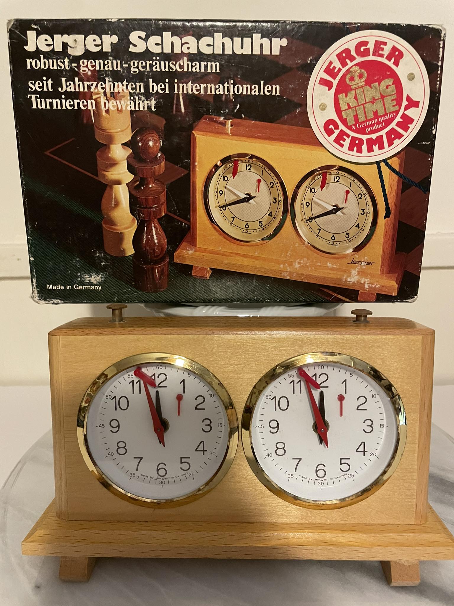 What is this German chess clock?