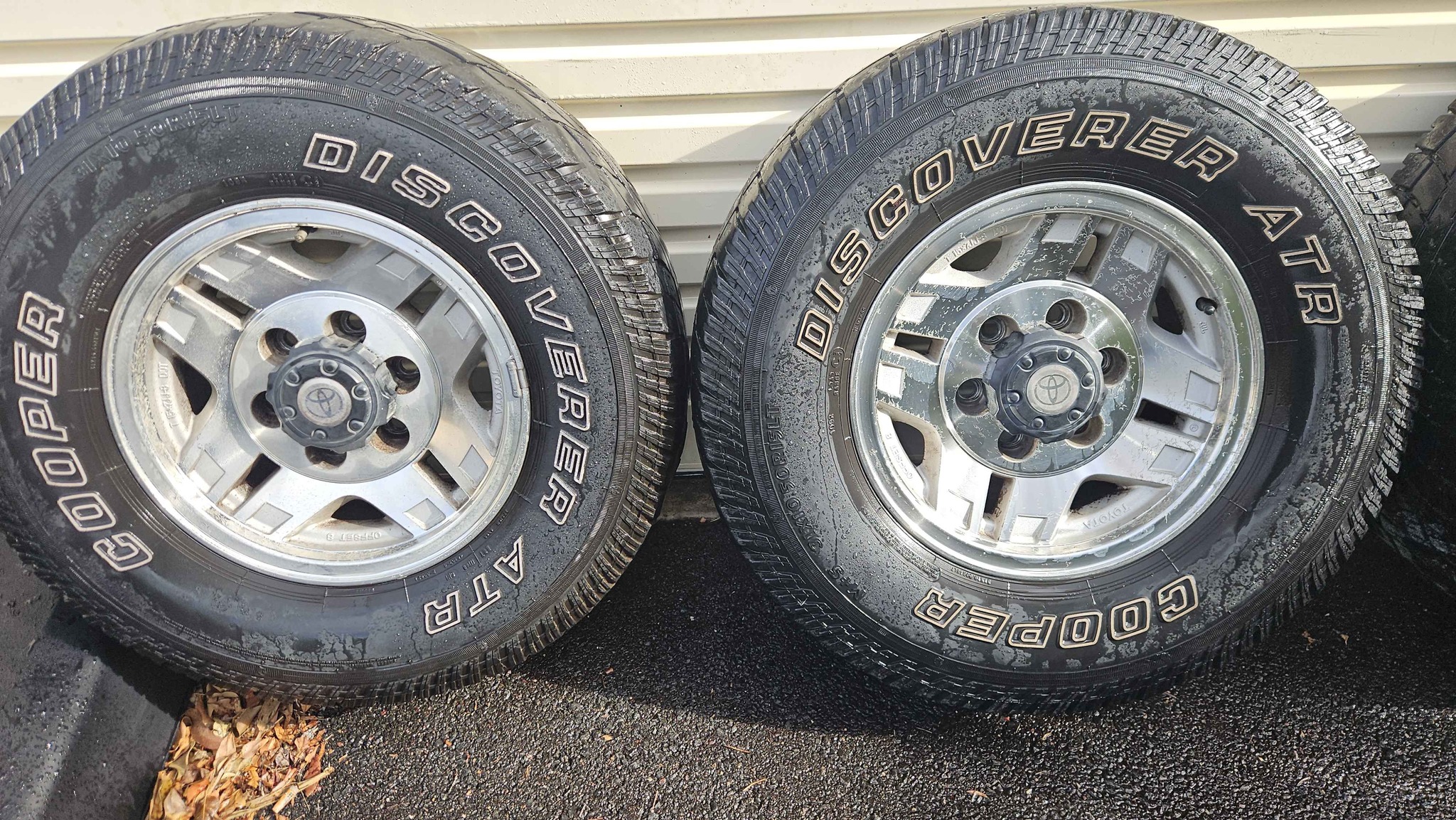 90s era Toyota Hilux 4Runner Surf alloys - Car Wheels, Tires & Parts ...