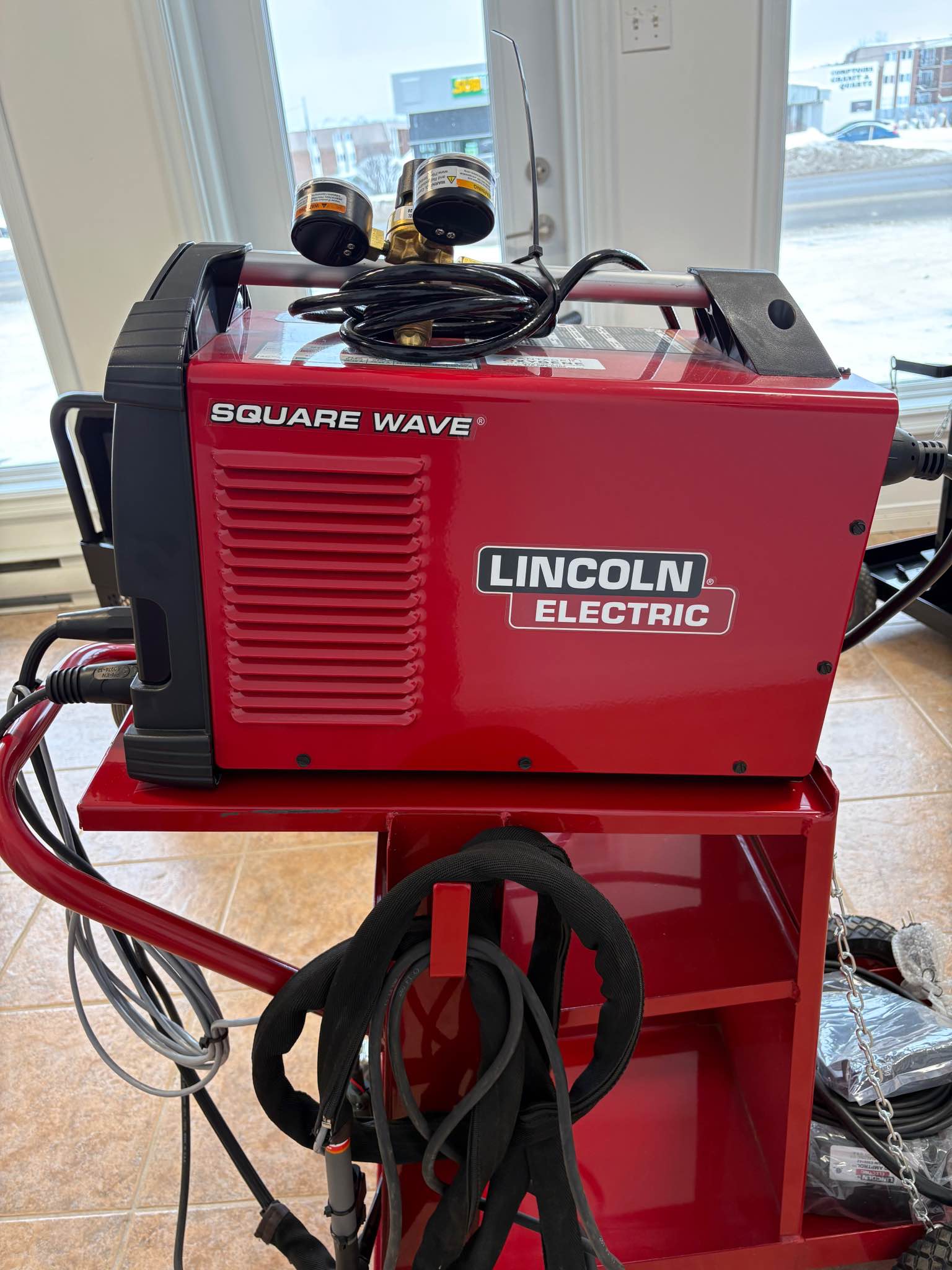 Lincoln square wave 200 AC/DC + taxe - Miscellaneous Tools - Saint ...