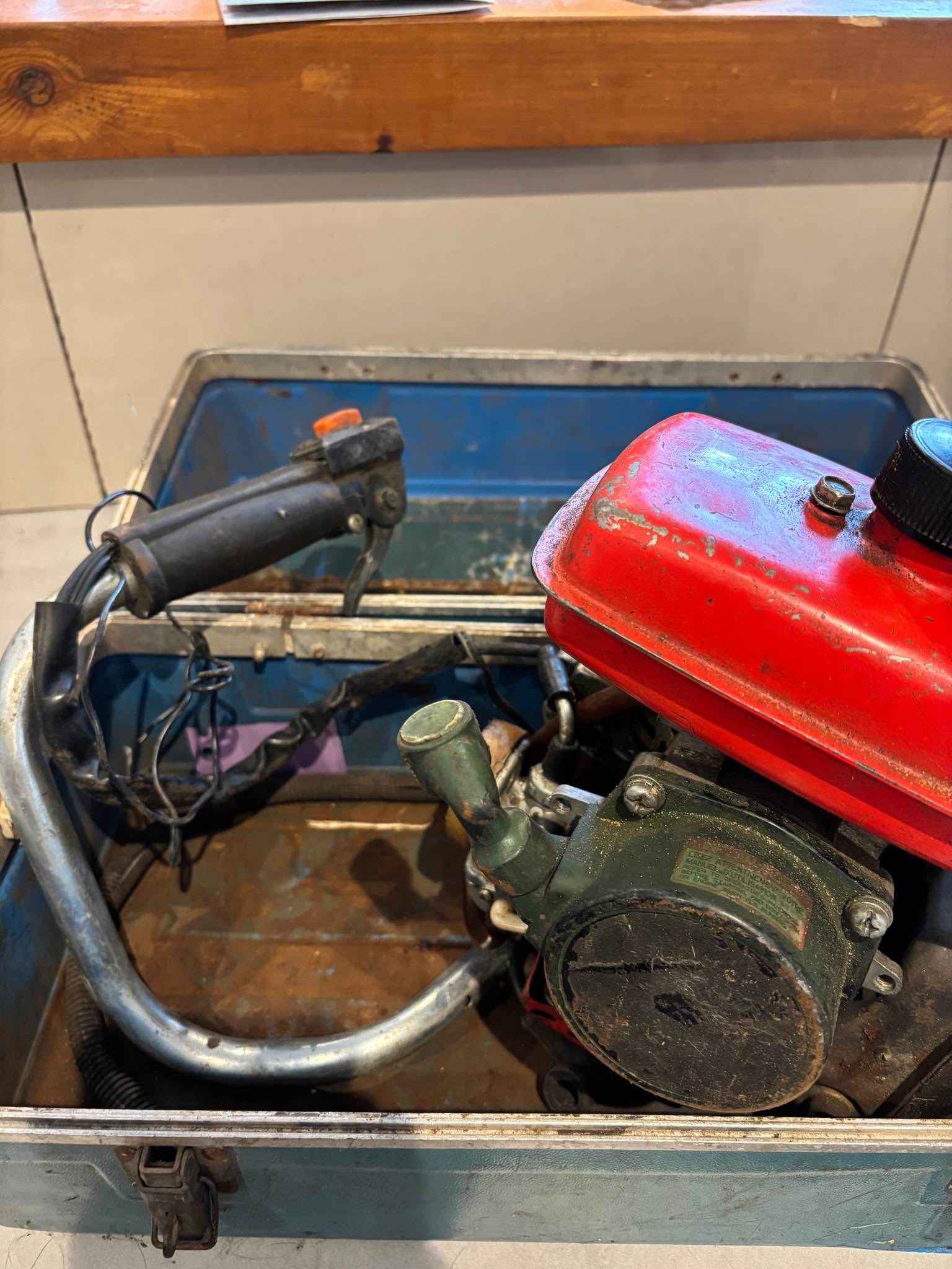 39cc Kawasaki 2stroke engine - Car Engines & Engine Parts - East ...