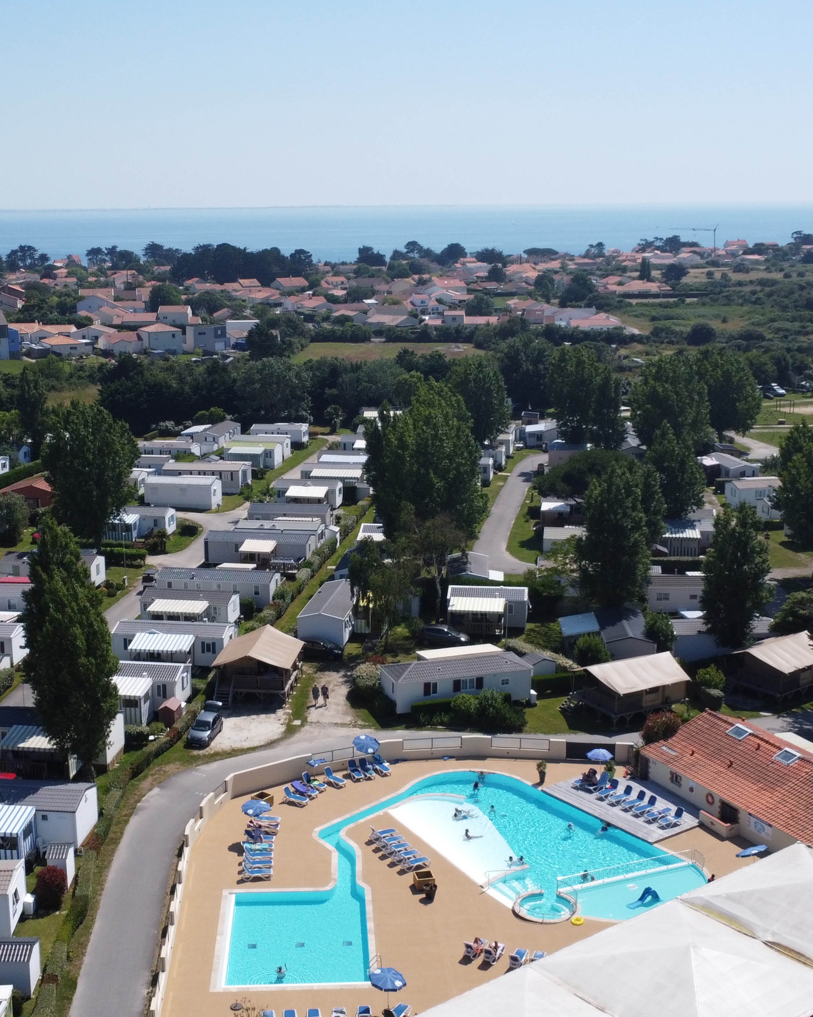 Ici, les... - Camping Eden Villages La Pointe Saint-Gildas | Facebook