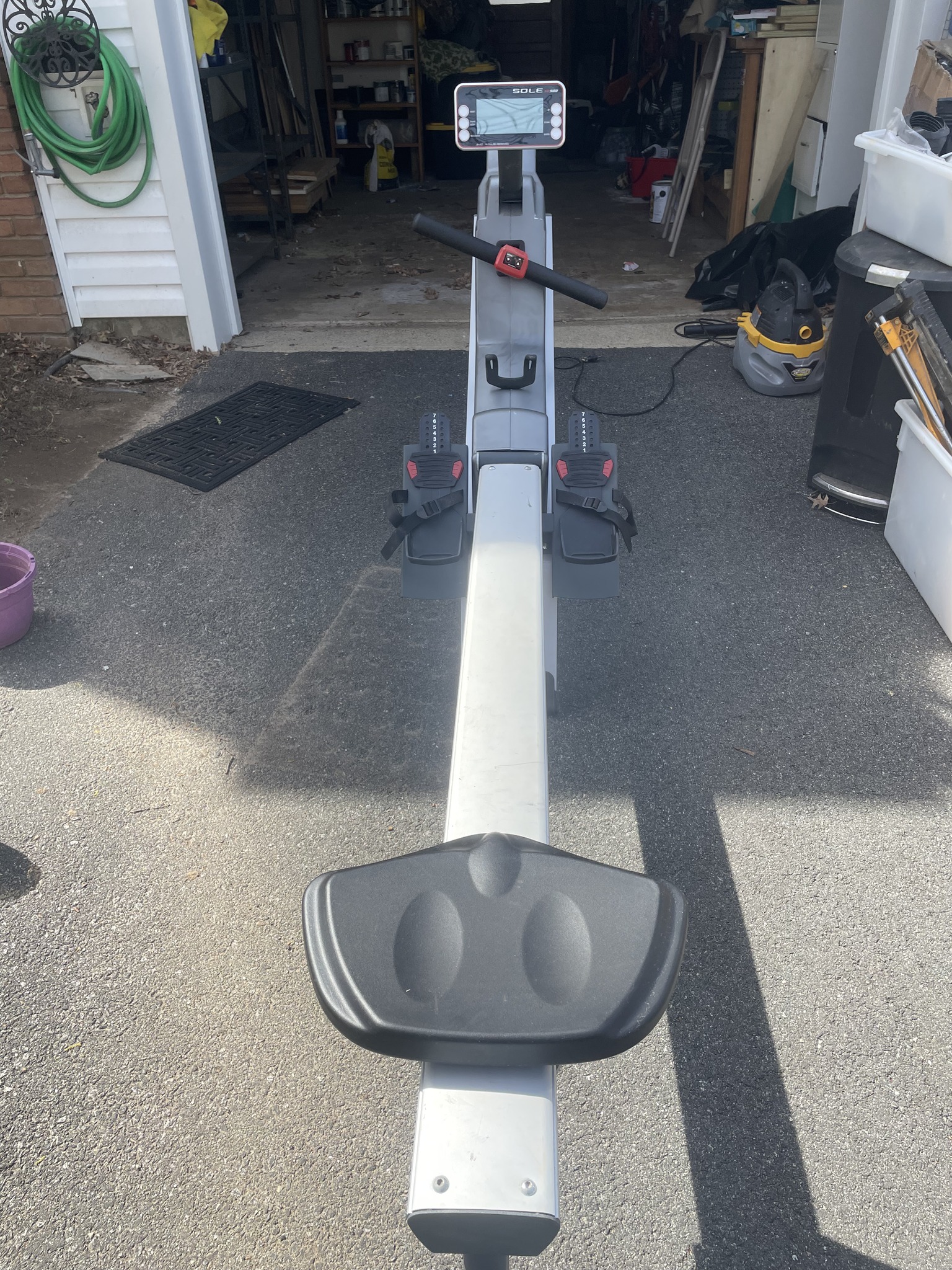 Sole SR500 Rowing Machine - Rowing Machines - Parsippany, New Jersey ...