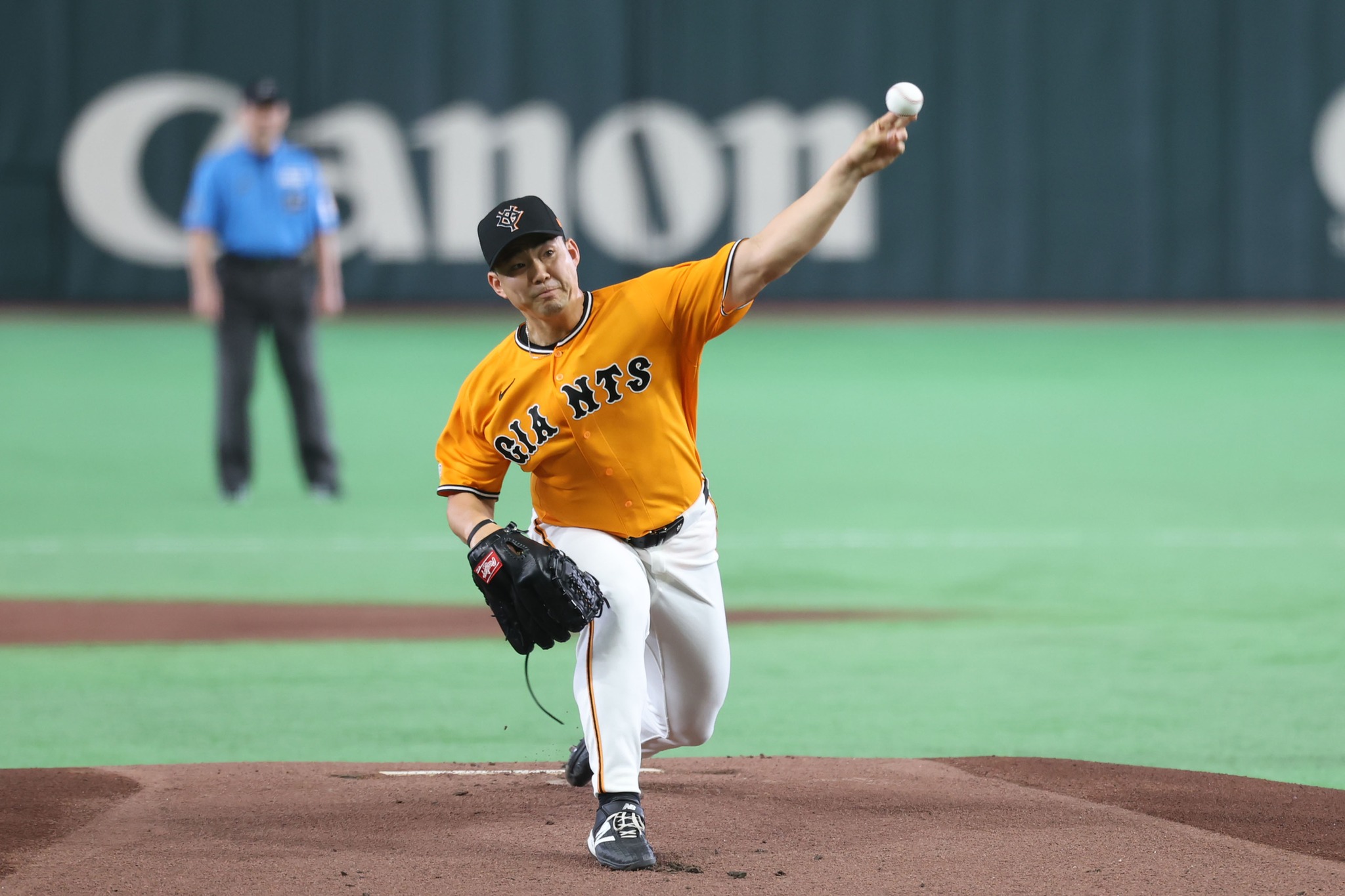【送料無料】元読売ジャイアンツ 脇谷亮太選手の走塁用手袋　即日発送　値下げ可 送料無料】元読売ジャイアンツ 脇谷亮太選手の走塁用手袋 即日発送
