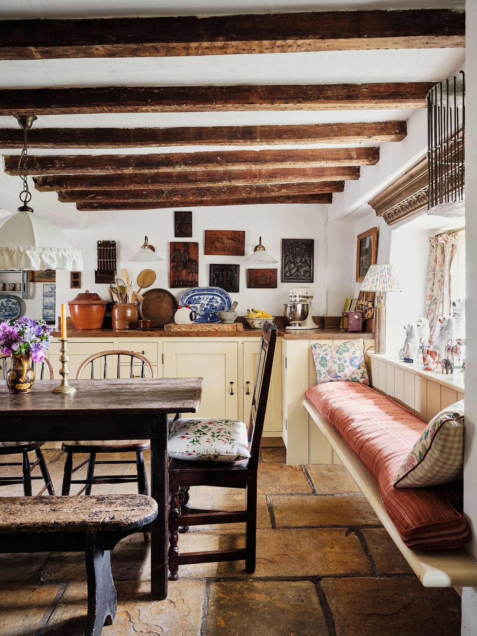 House - Rustic country interiors retain a sense of rugged charm that is ...