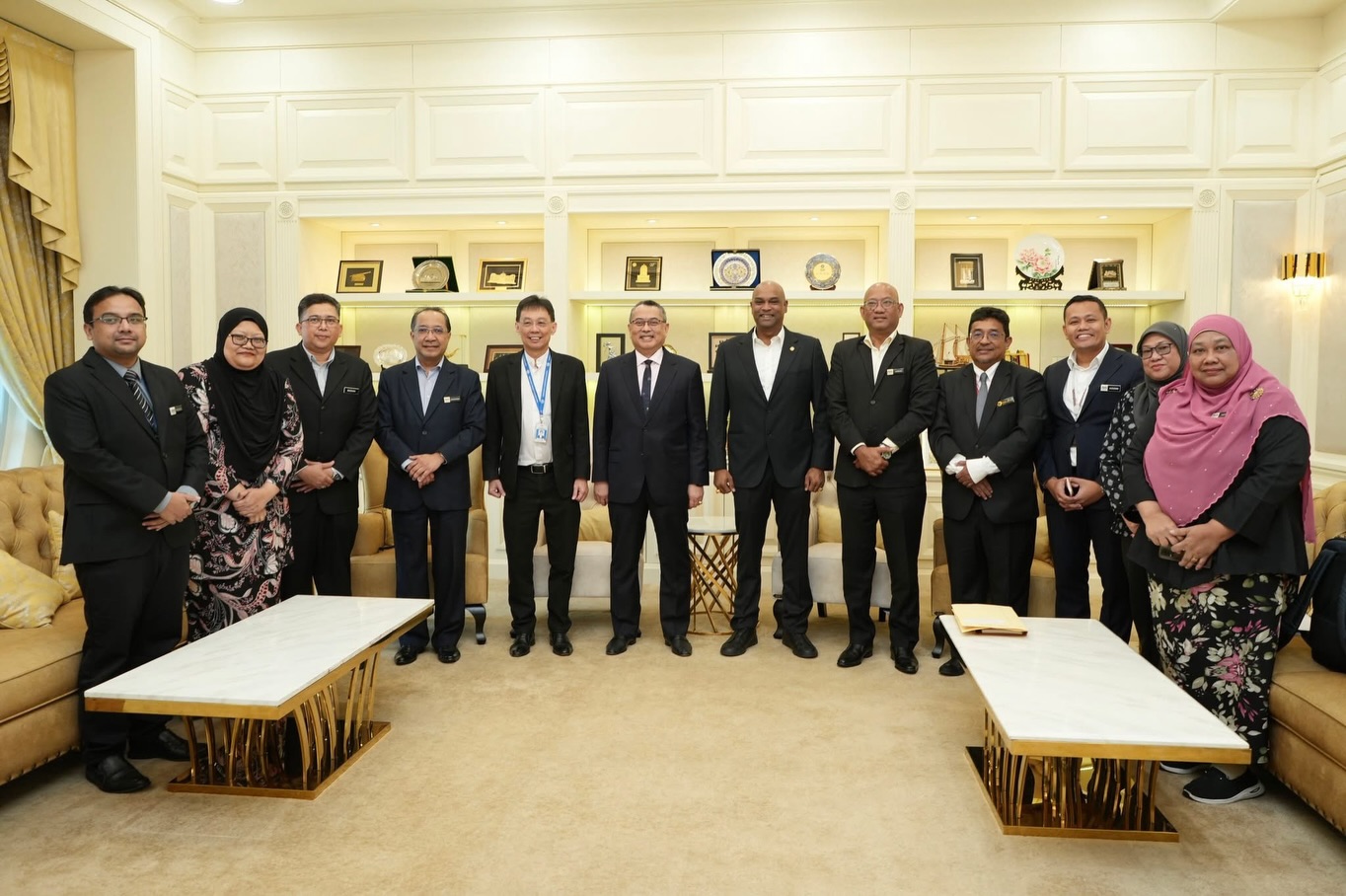 Pusat Khidmat Rakyat YB Dato' Sri Ramanan Ahli Parlimen Sungai Buloh ...