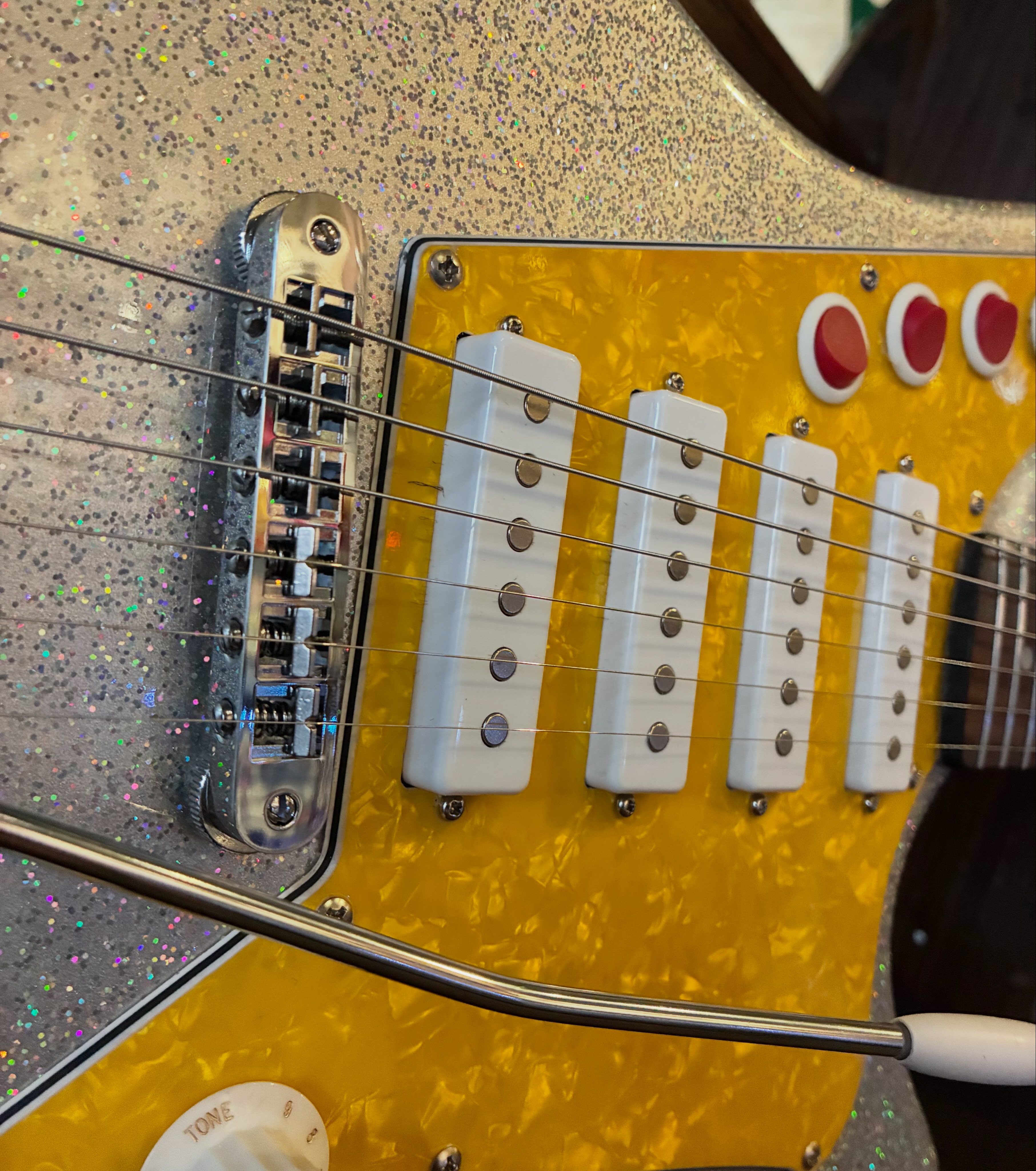 DiPinto Guitars - DiPinto Guitars added a new photo.