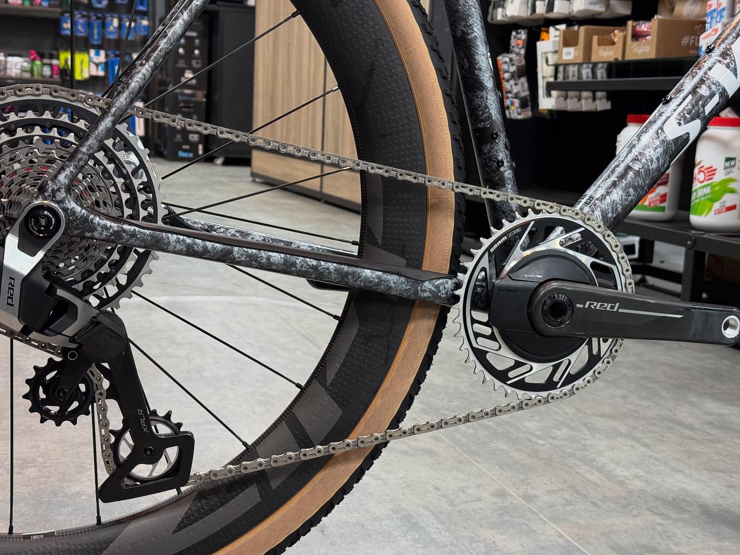 S-works crux udh 2025 full custom build ? @sramroad @srammtb red 