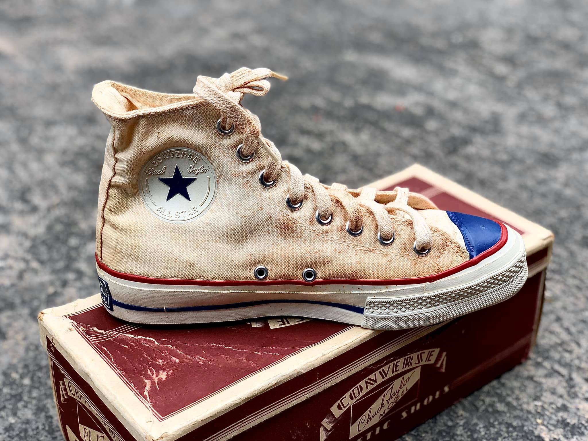 CONVERSE Made in USA, from the 1960's. for your eyes only