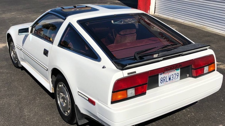 トップス D A meticulously preserved 1987 Nissan 300ZX, T-tops, digital dash