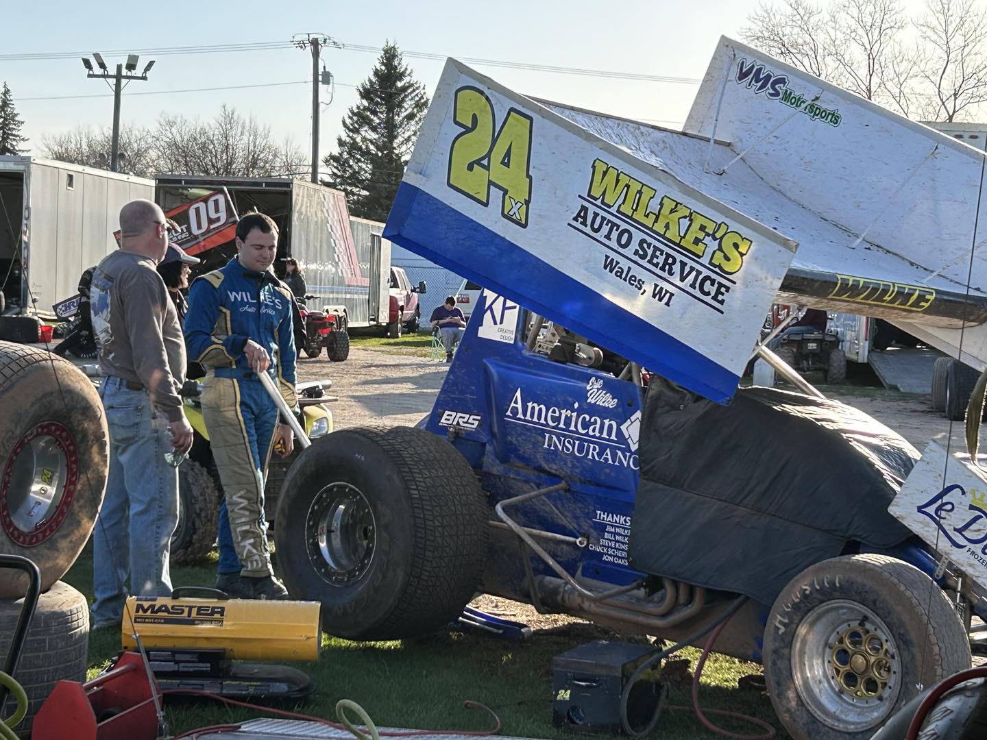 Wilke's Auto Service... - Wilke's Auto Service #24 Sprint Car