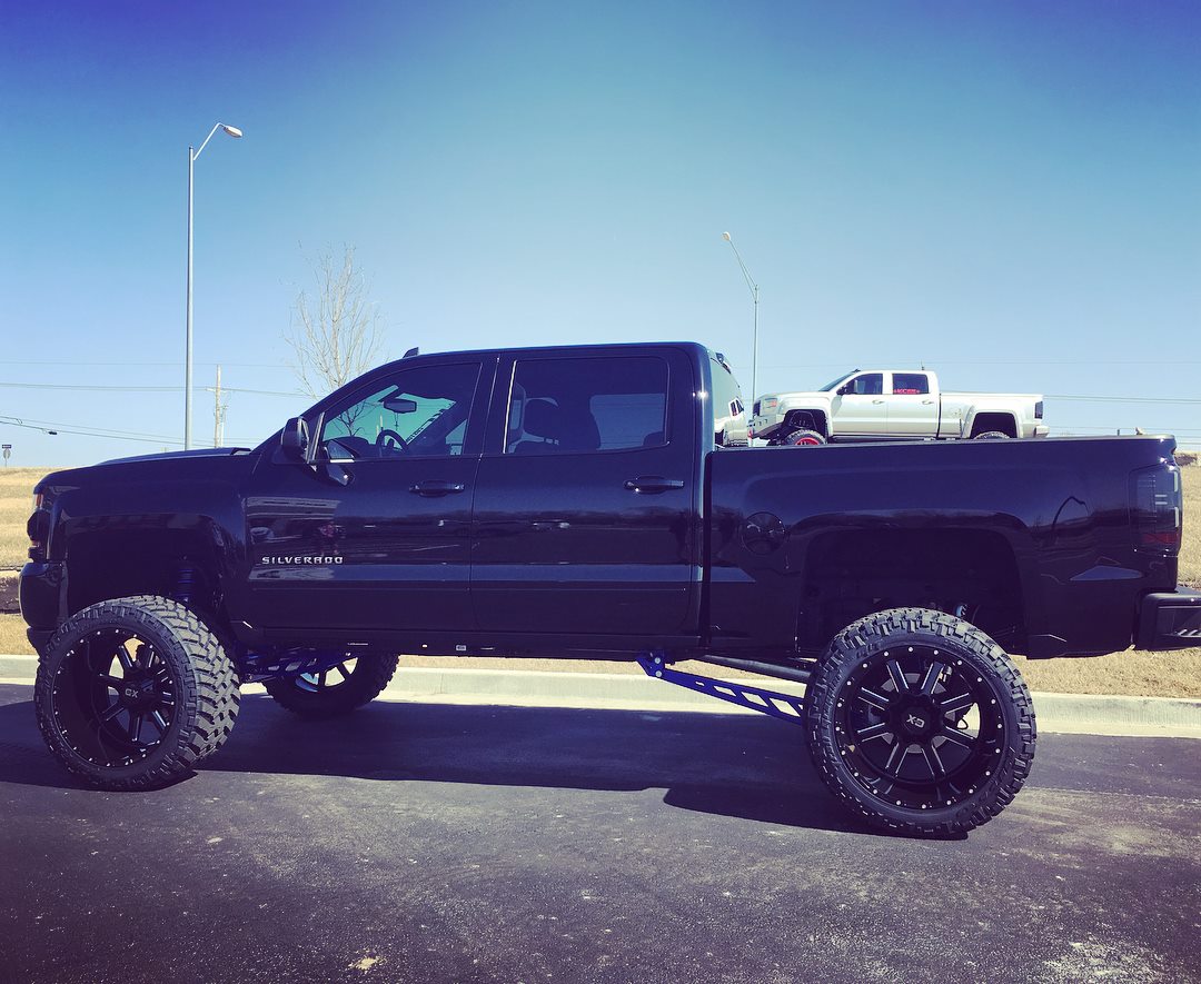 KC Customs - Some shots of Kirk's 2018 Chevy 1500 build!... | Facebook