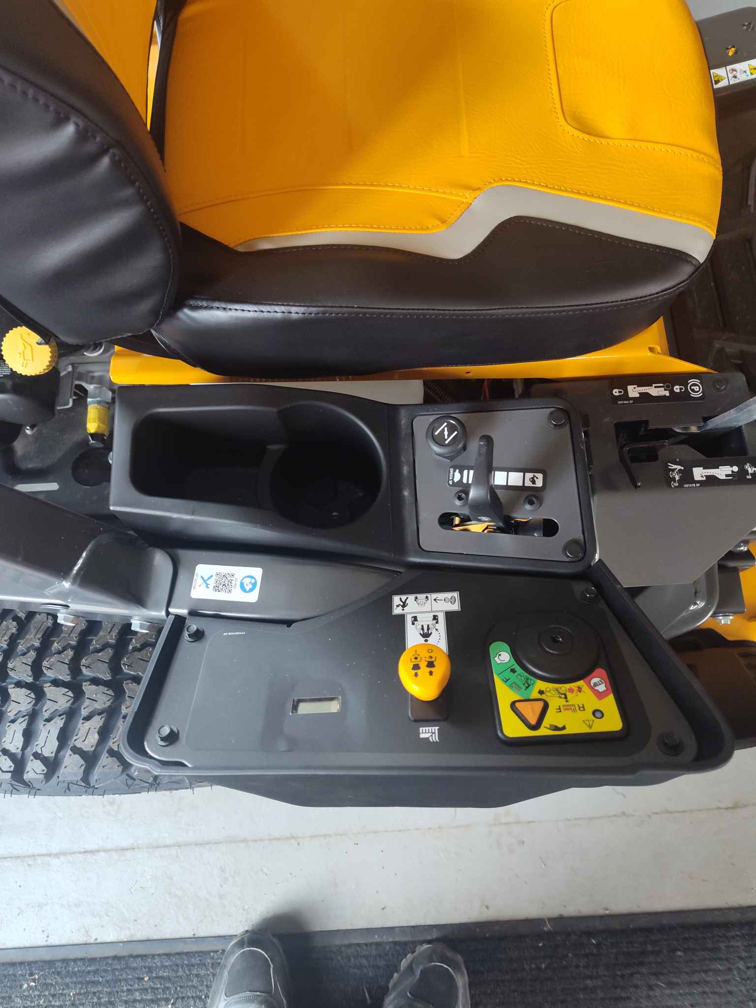 Cub Cadet Zero Turn Steering Wheelnull