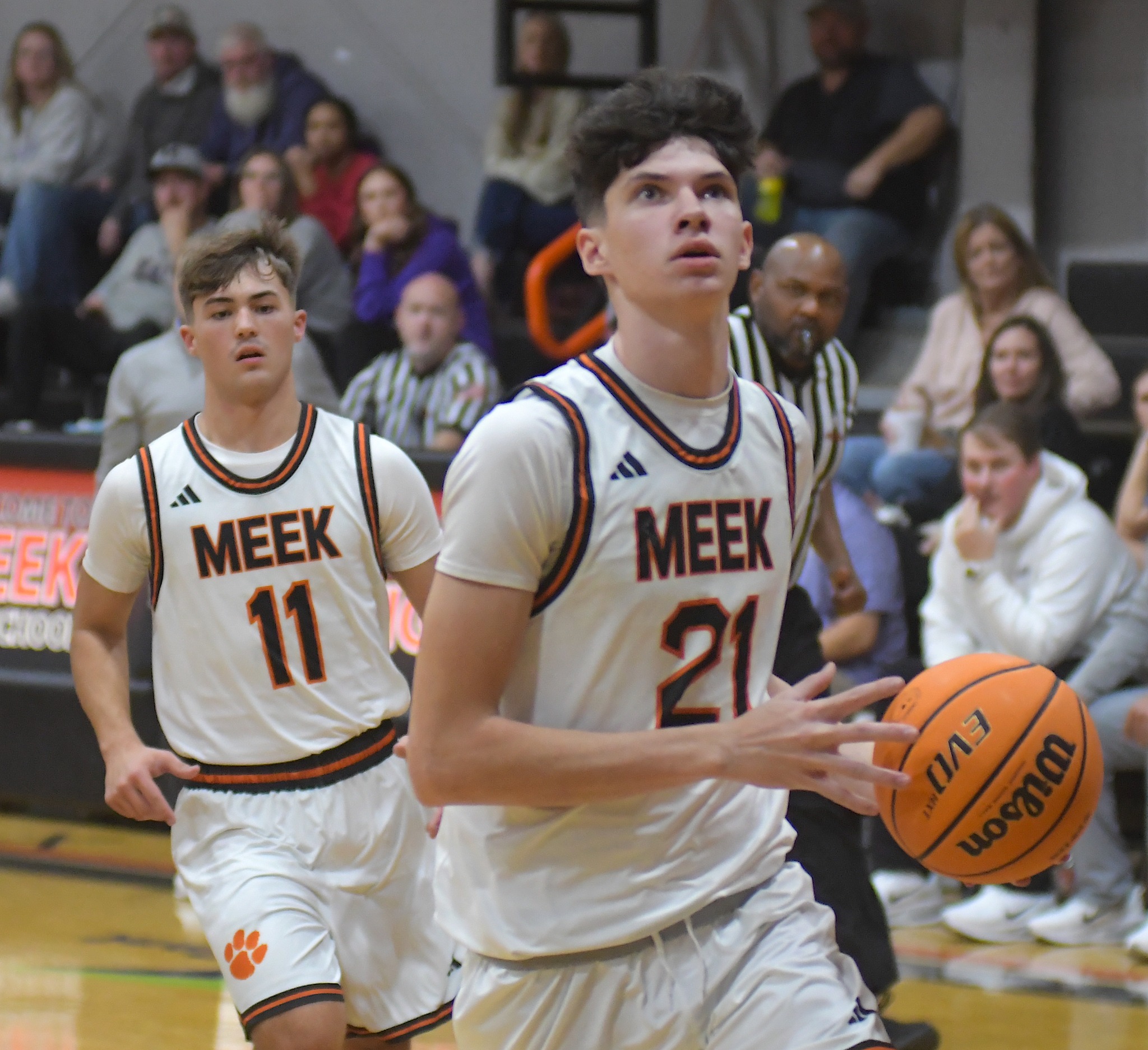 Daily - Meek varsity teams take down Addison Both Meek varsity ...
