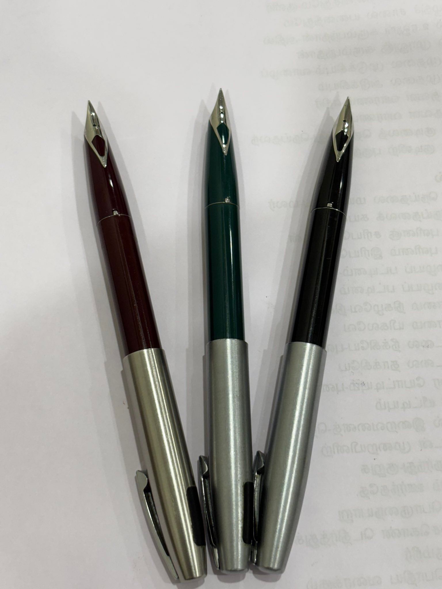 1960s Australian Sheaffer Imperial III fountain pen in Evergreen