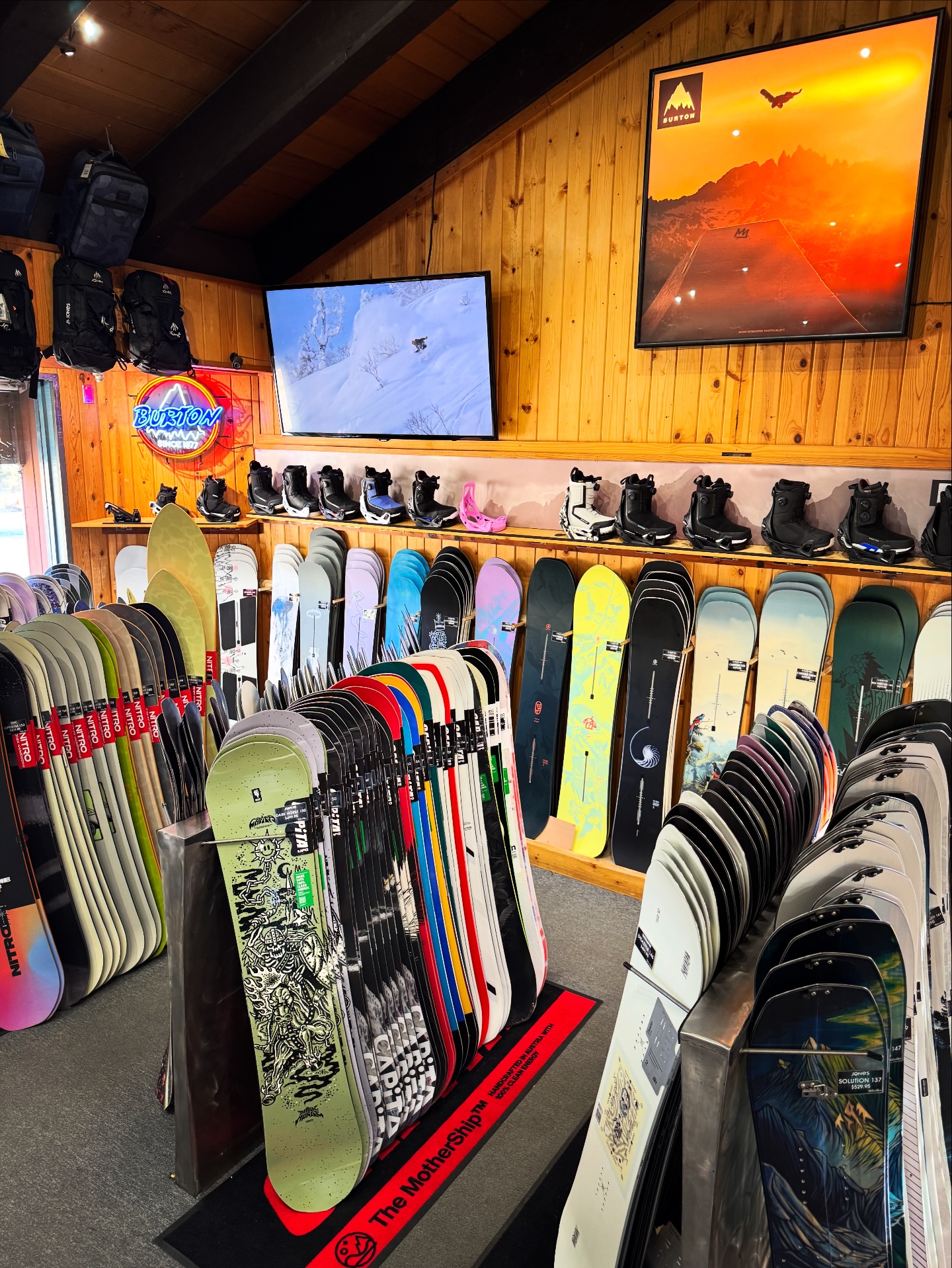 Wave Rave Snowboard Shop | Mammoth Lakes CA