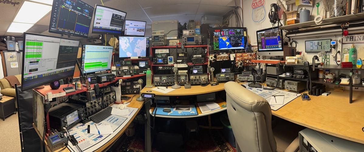 4 F - N3AQ HAM RADIO SHACK #amateurradiohobby #hamradiostuff # ...