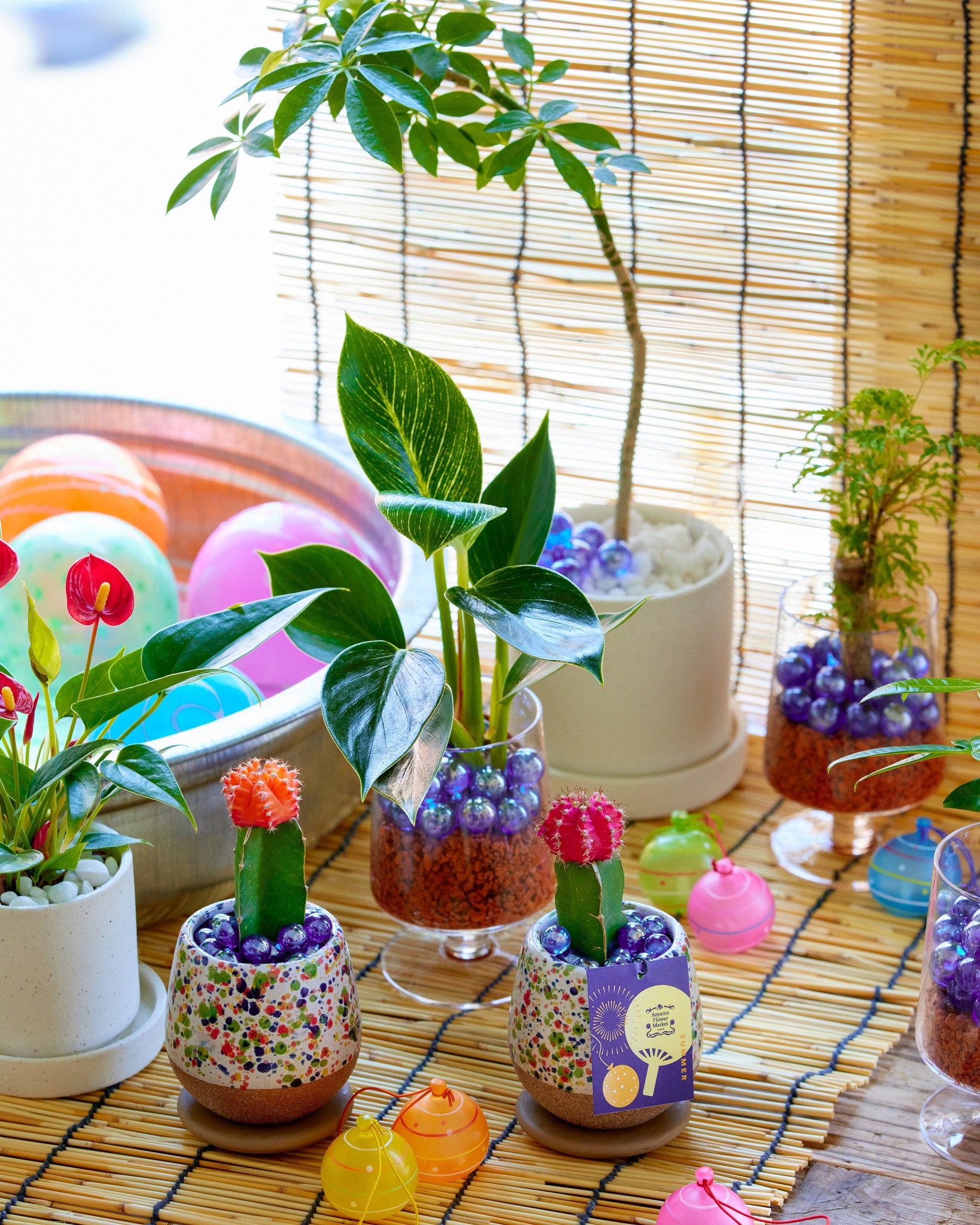 お値下げ！　花柄四つ葉型スツール　新品　おしゃれ　フリンジ お値下げ！ 花柄四つ葉型スツール 新品 おしゃれ フリンジ Plants x