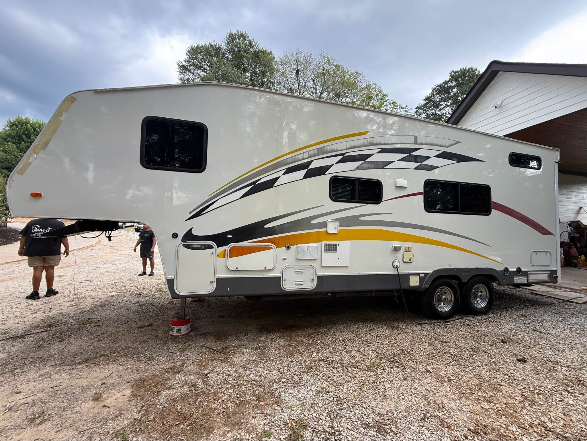 2005 Fleetwood Gearbox 335FS - RVs & Campers - Gainesville, Georgia ...