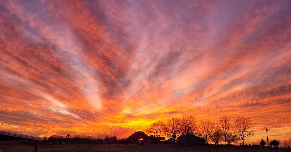 Just witnessed one of the craziest sunsets of my life near