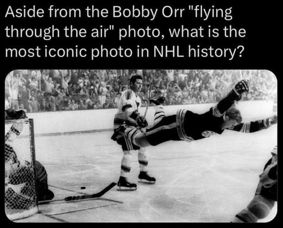 📸 - Chasing The Puck | Facebook