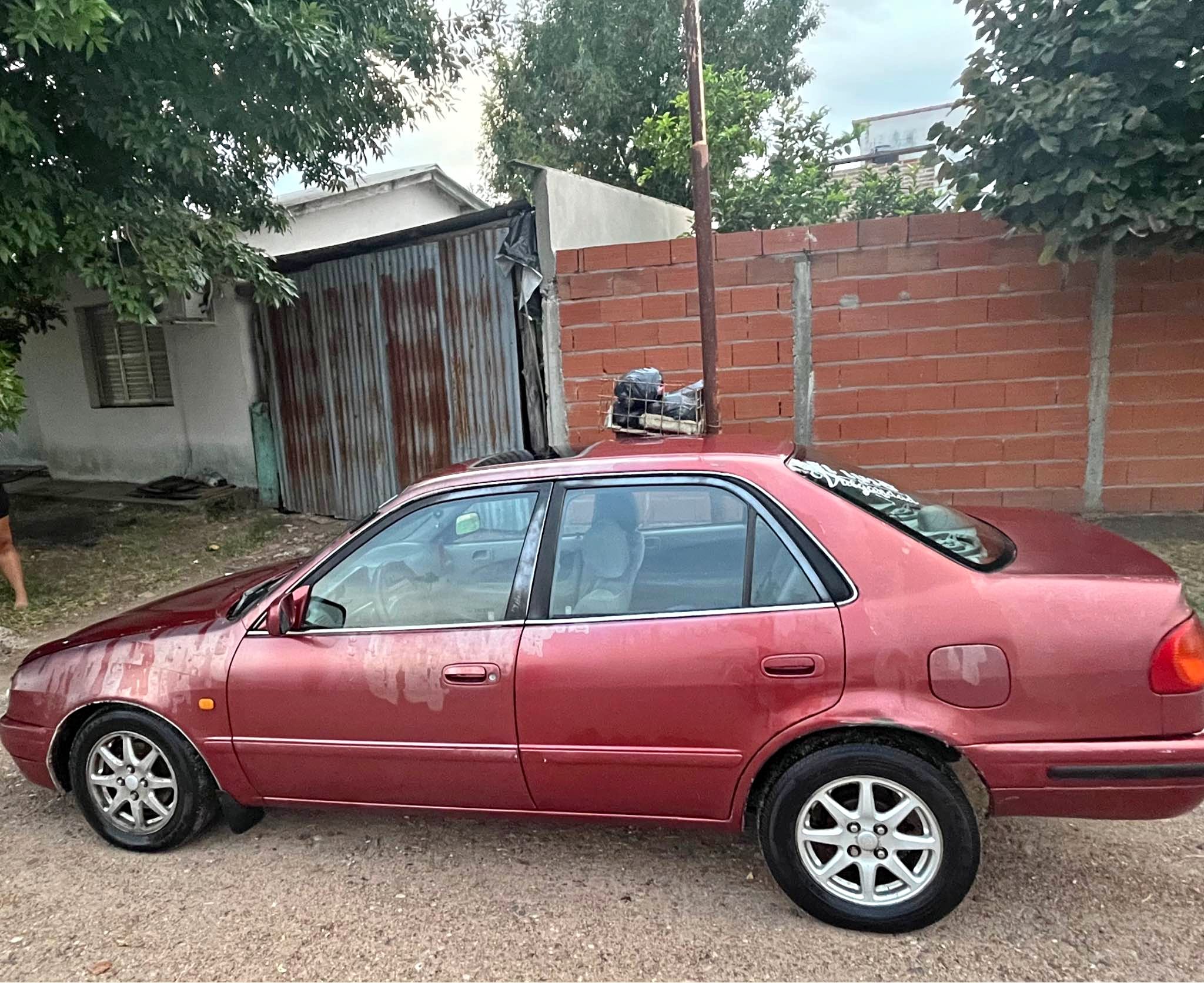 Vendo Toyota corolla modelo 99!!! Naftero, full full!! Todos los ...